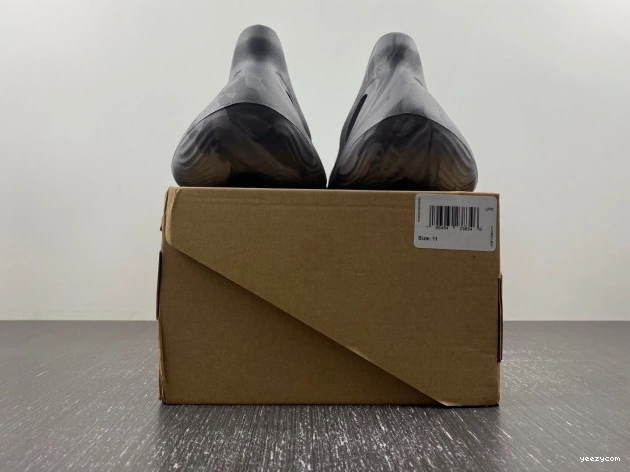 MX Granite Foam RNR Yeezy Adidas IE4931 0711